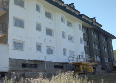 Fases de rehabilitación de edificio en Brañilin-Pajares (2)